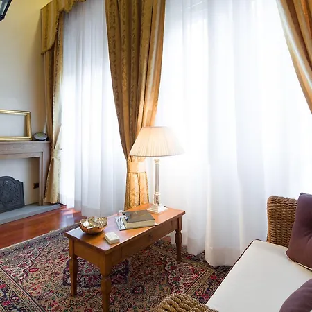 Maison d'hôtes Old Tower Ponte Vecchio Florence