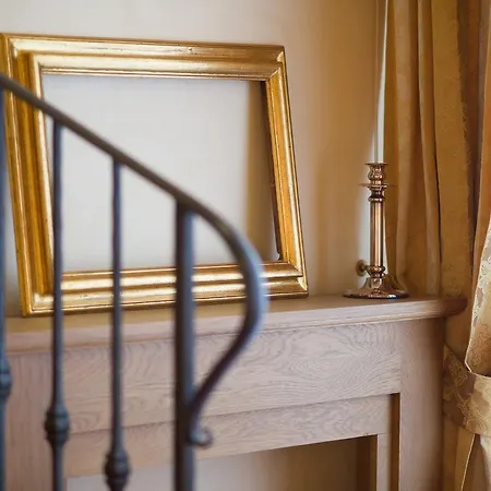 Maison d'hôtes Old Tower Ponte Vecchio Florence