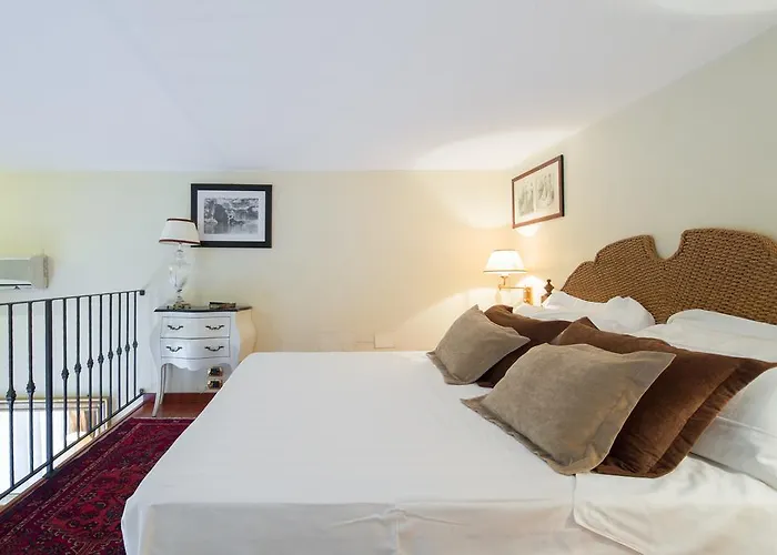 Old Tower Ponte Vecchio 3* 피렌체